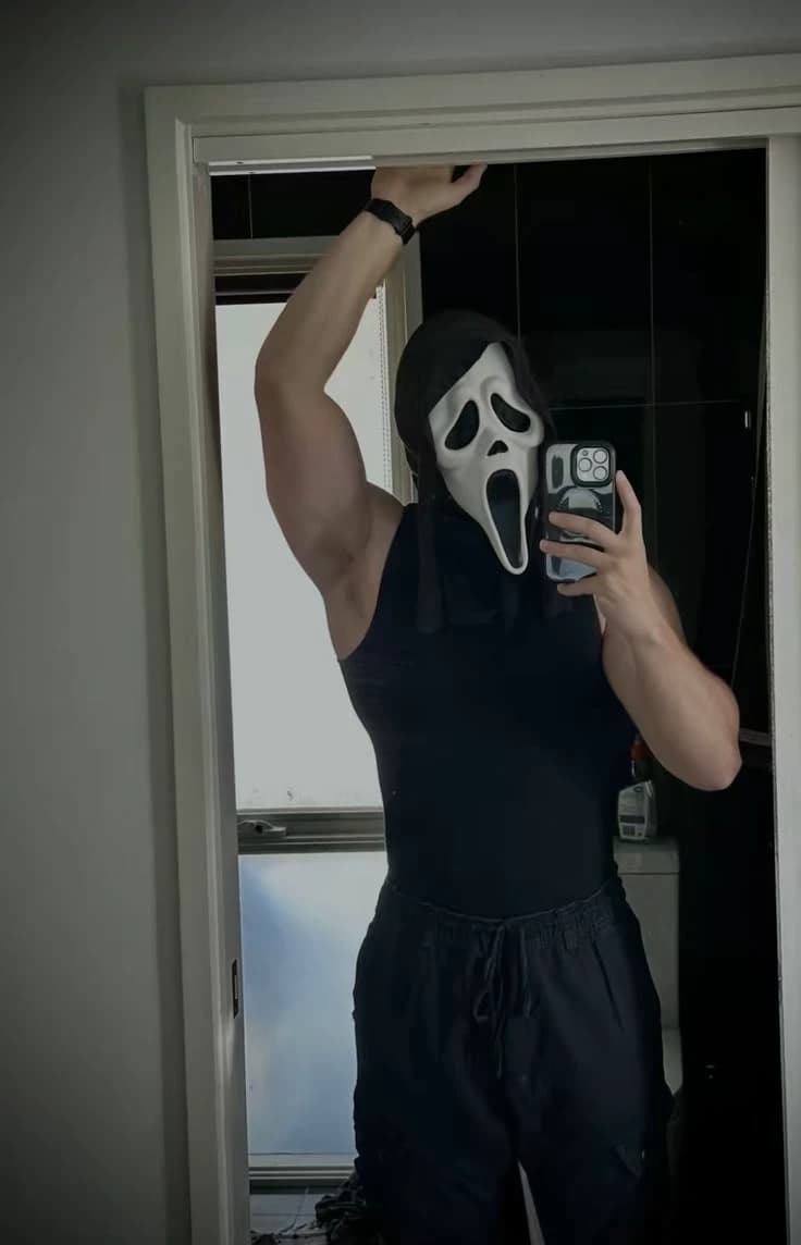 Horror house thumbnail