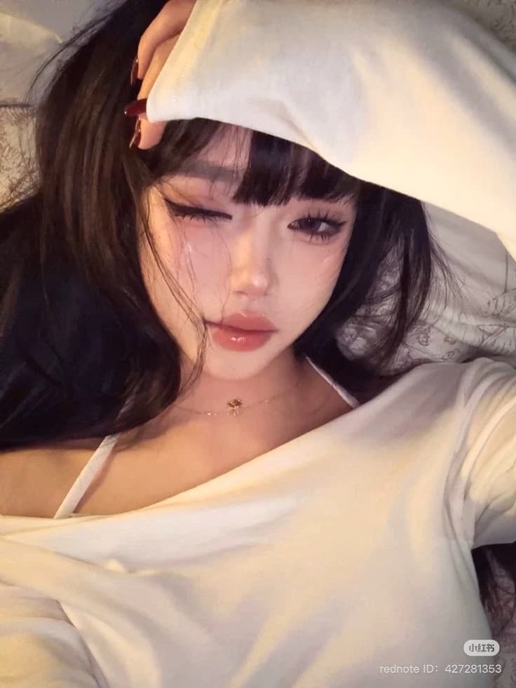 JinAh (Jina) thumbnail