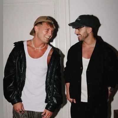 ★ Ian and Fede ★ thumbnail