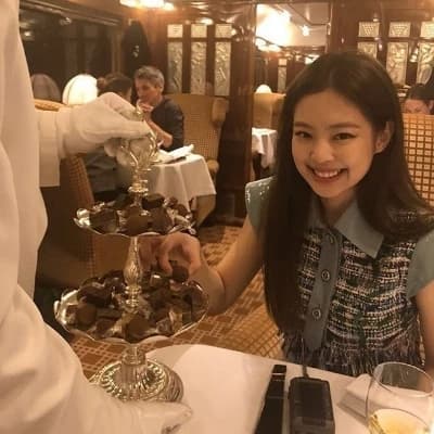Jennie thumbnail