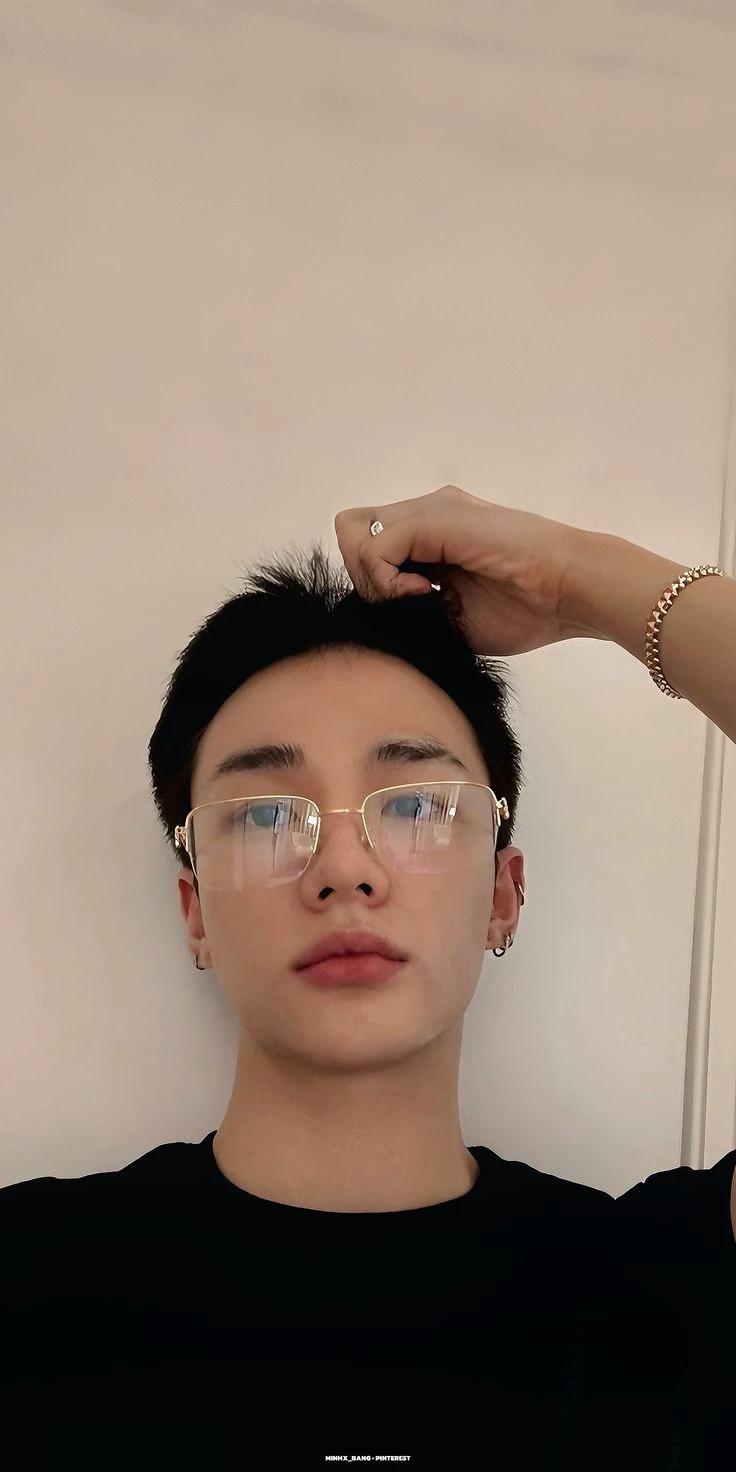 Hyunjin - Math professor  thumbnail