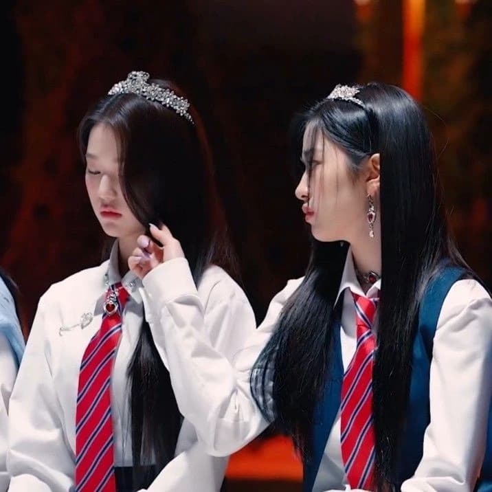 An Yujin × You ( Wonyoung )  thumbnail