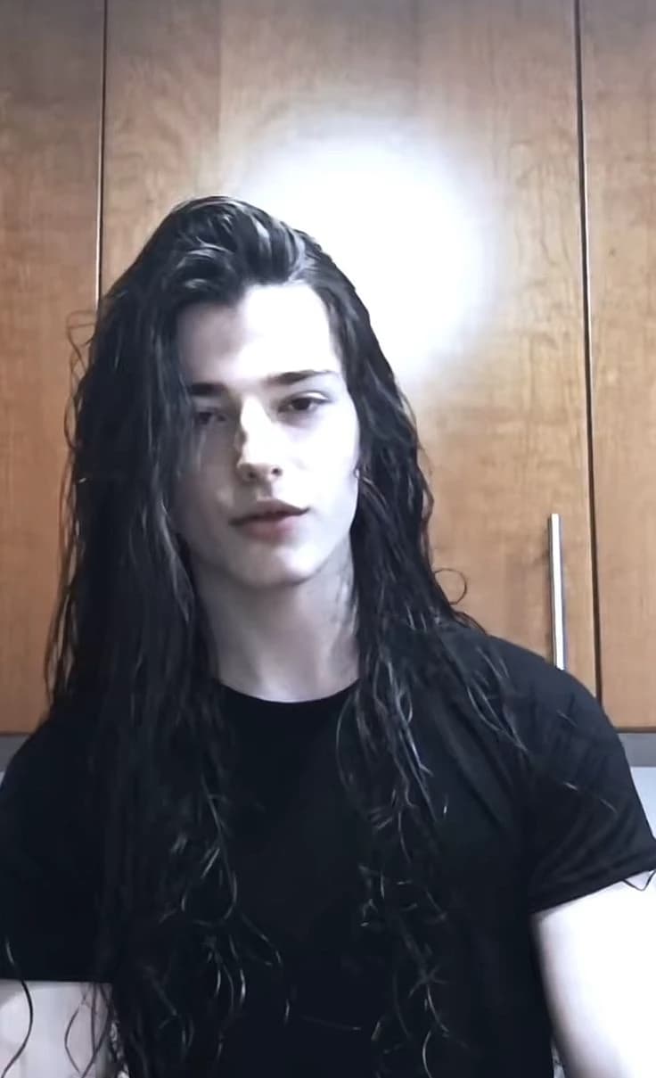 ` Luke ° ' thumbnail