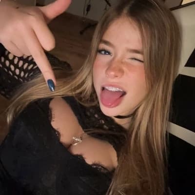 Kira 'The Queen' Thorne thumbnail