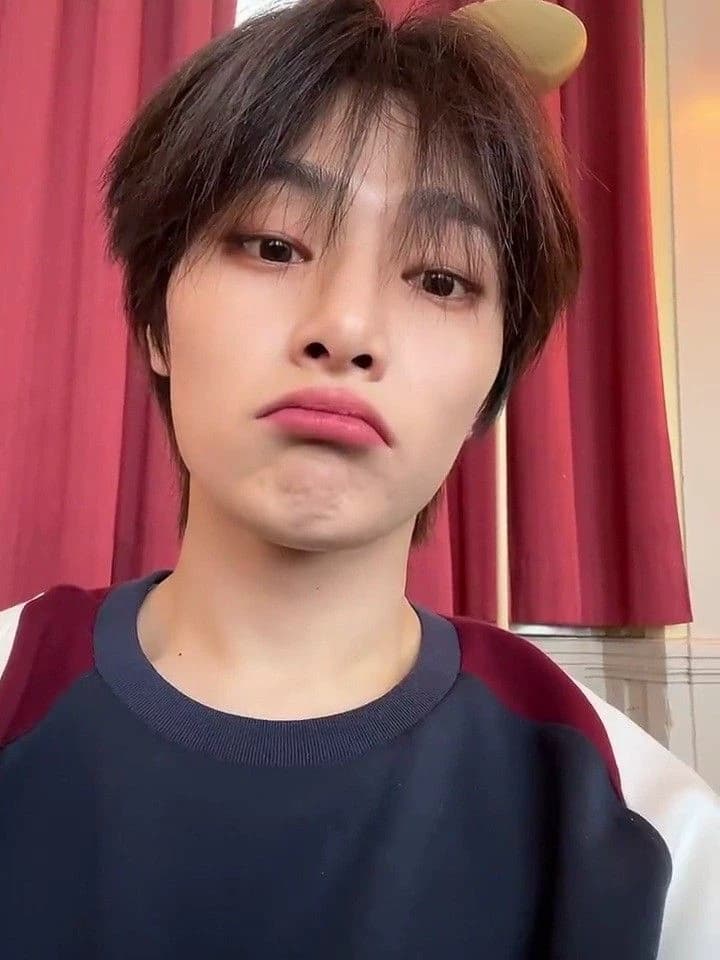 Yang jeongin thumbnail