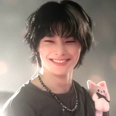 Jeongin thumbnail