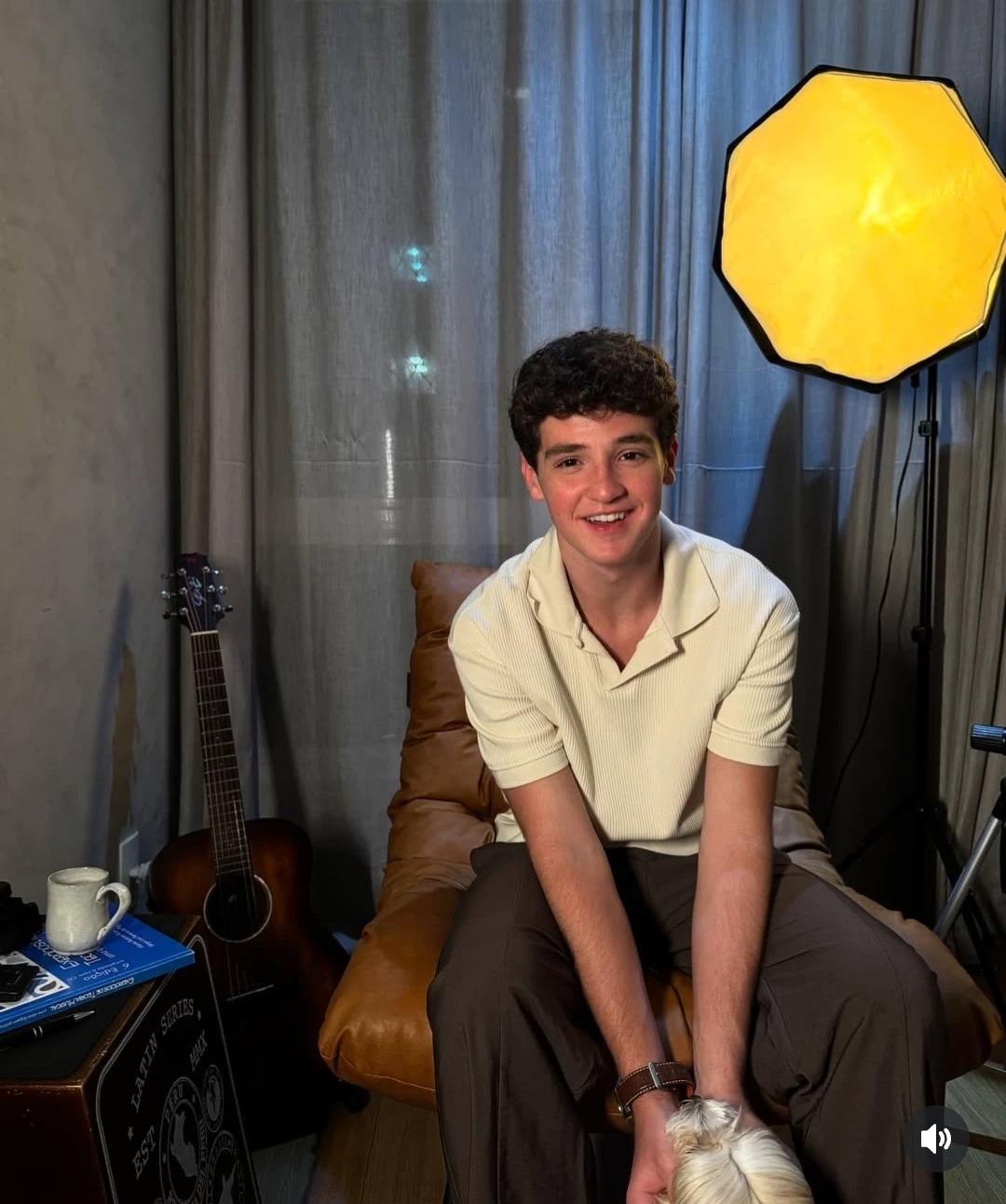 theo thumbnail