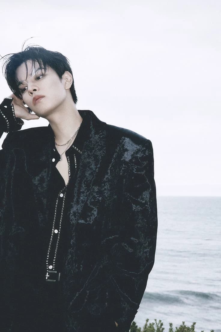 Bang Chan (chanmin•) thumbnail