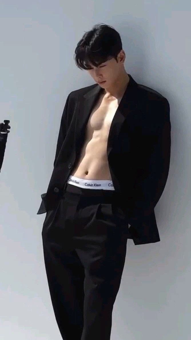 Cha Eun-woo thumbnail