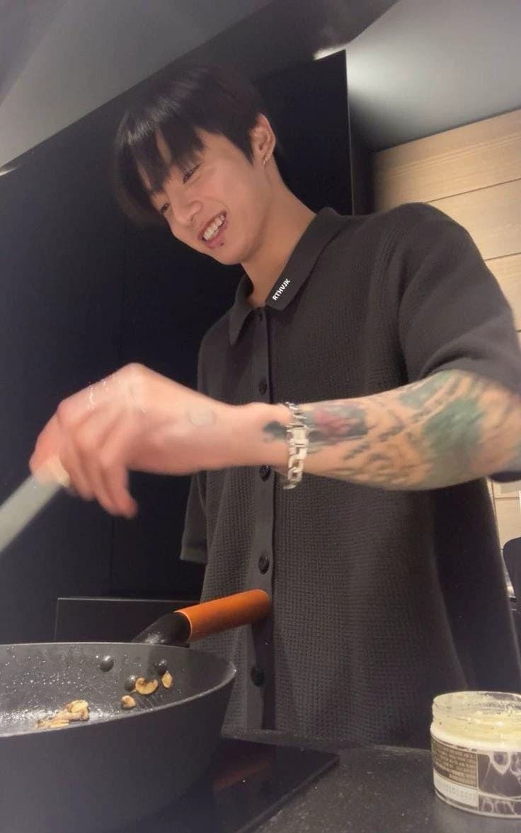 JEON JUNGKOOK thumbnail