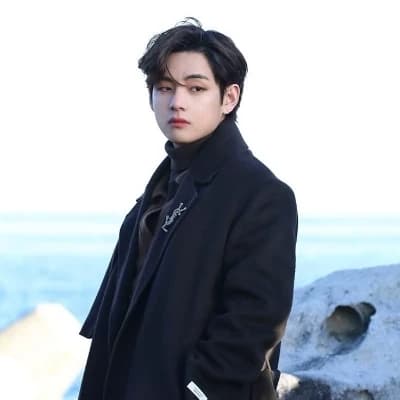 Kim Taehyung thumbnail
