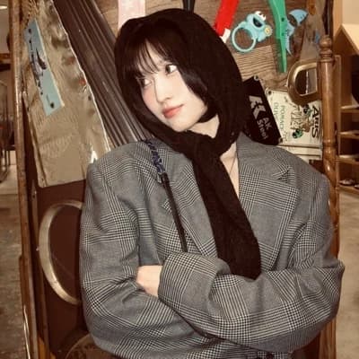 Hirai Momo thumbnail