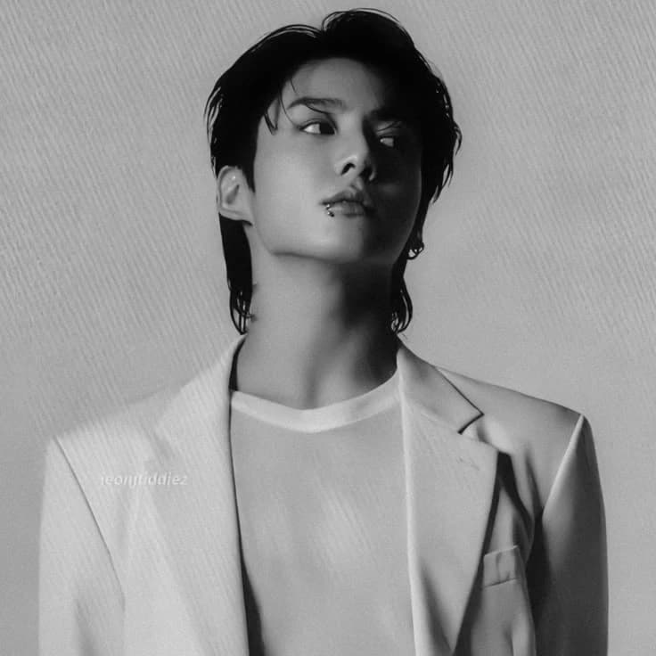Jeon Jungkook thumbnail