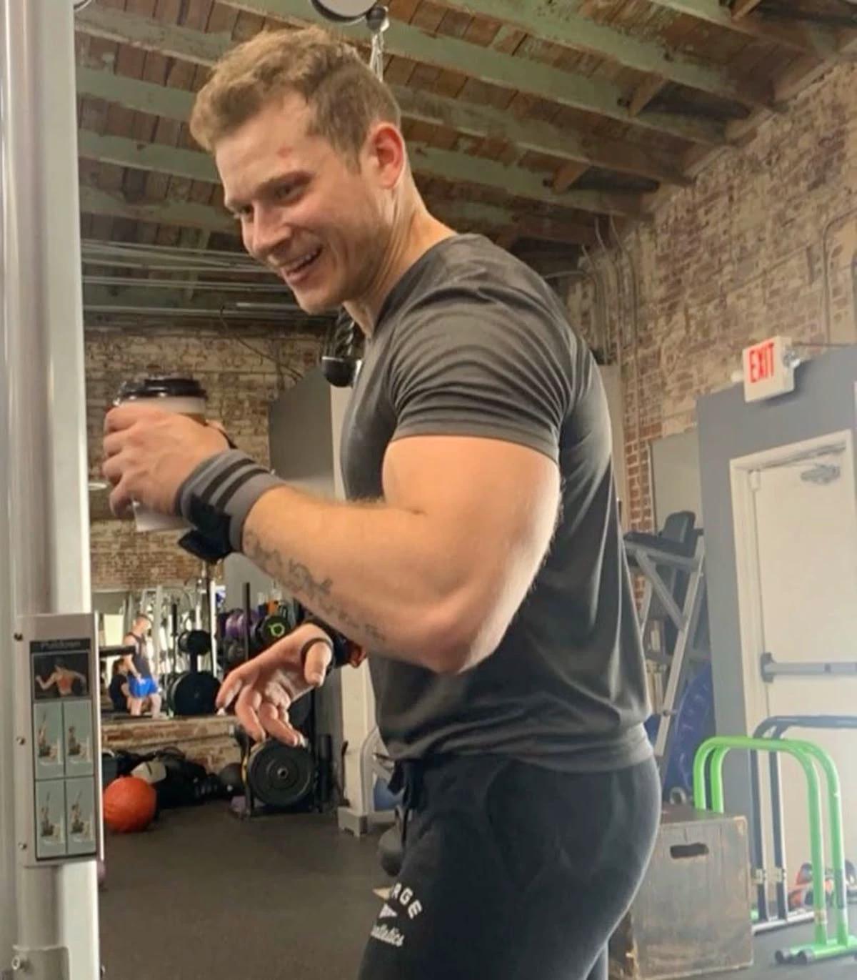 Evan 'Bucky' Buckley - 911 thumbnail