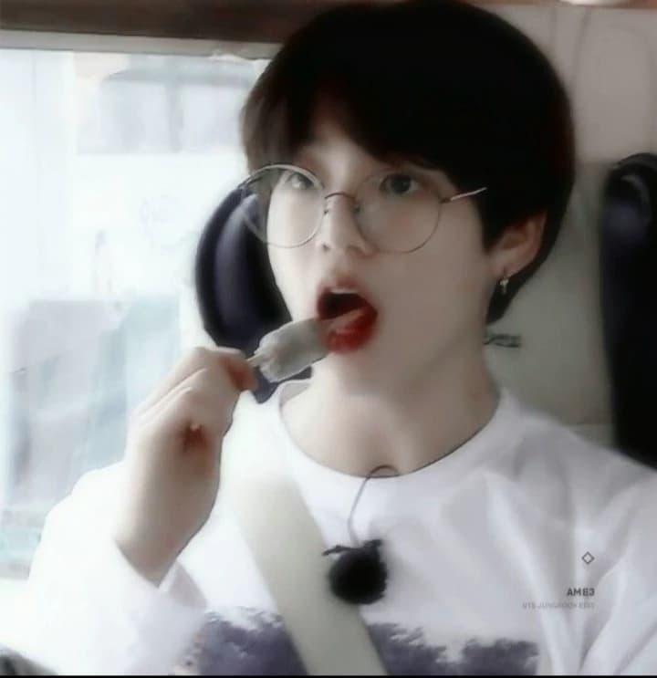 Jungkook- BL thumbnail