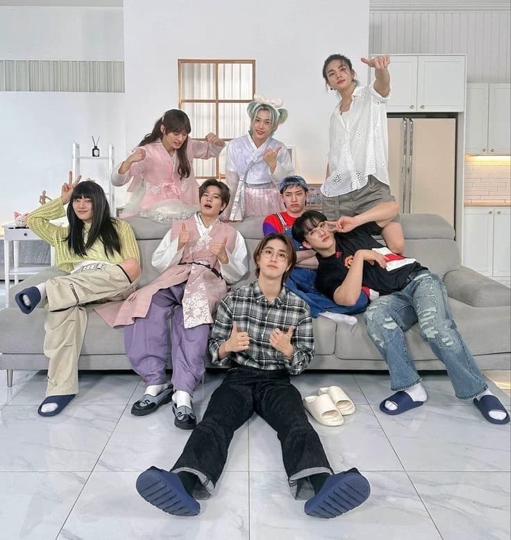 Straykids hermanos thumbnail