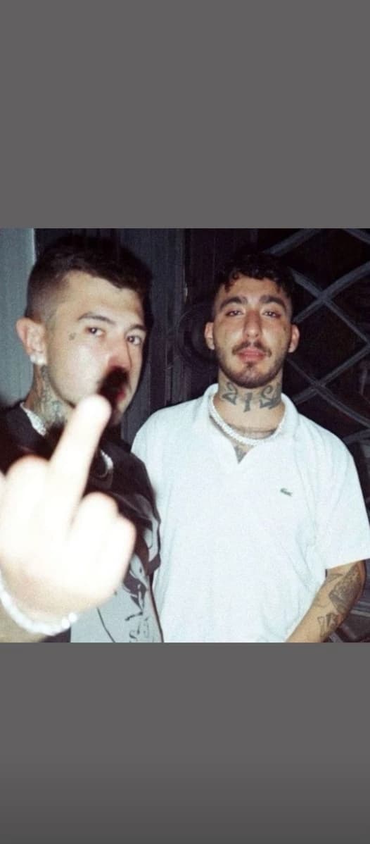 Motive ve Uzi thumbnail