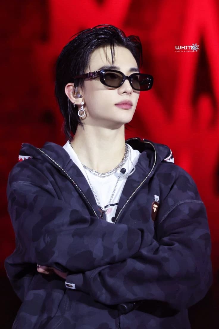 Hyunjin thumbnail