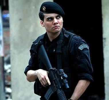 Captain birth (Roberto) thumbnail