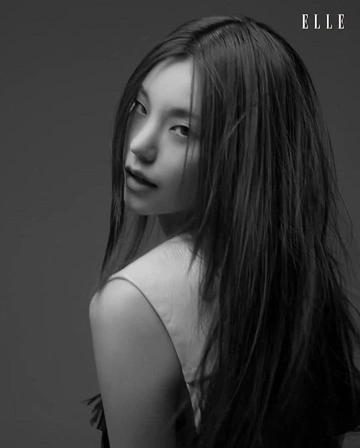 Hwang Yeji  thumbnail