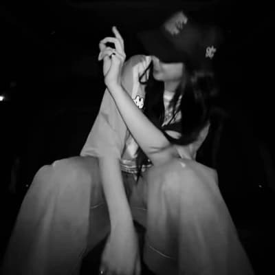 Jennie thumbnail