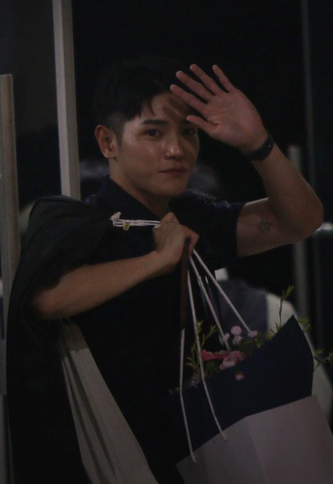 Taeyong  thumbnail