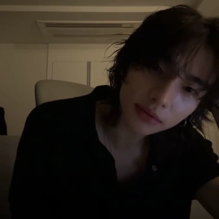 Hyunjin  thumbnail