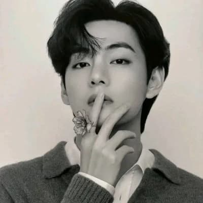 Kim Taehyung thumbnail