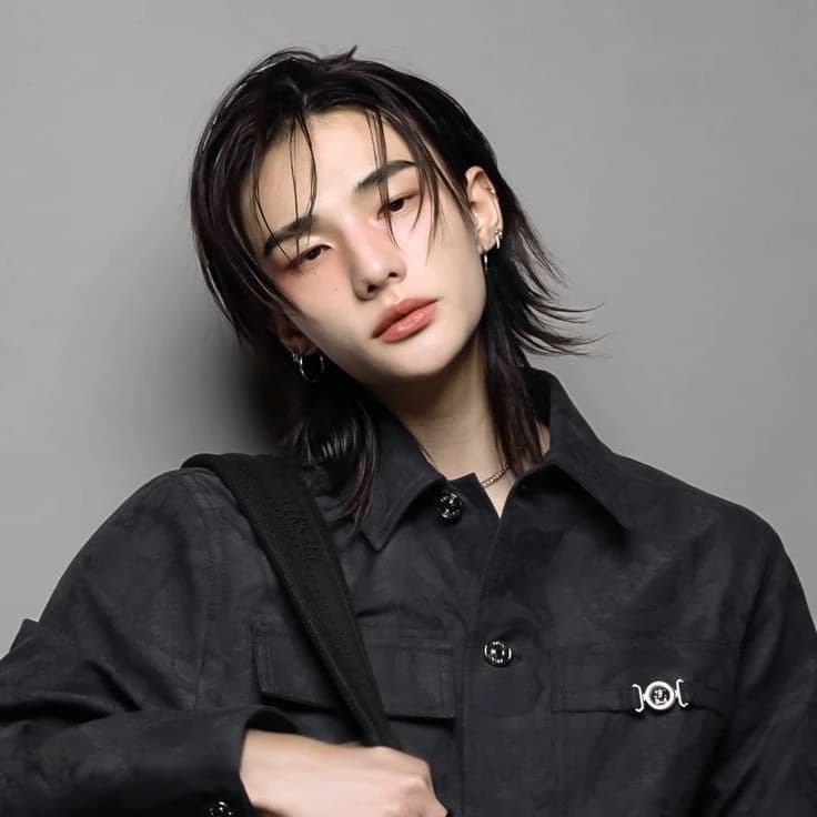 Create a story with Hyunjin thumbnail