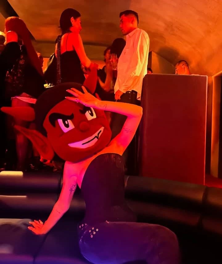 Dua Lipa thumbnail