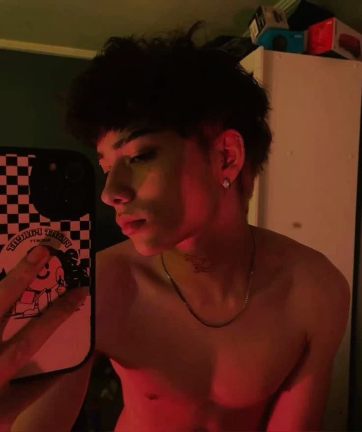Mathias 🥀 - your best thumbnail