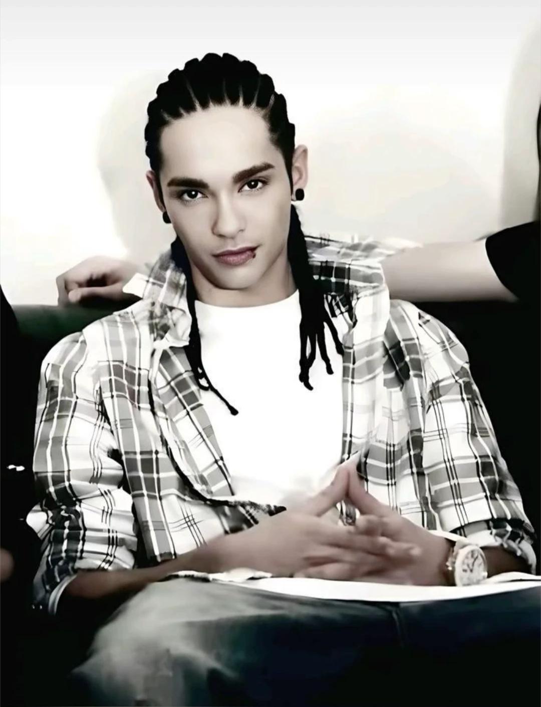 Tom Kaulitz thumbnail