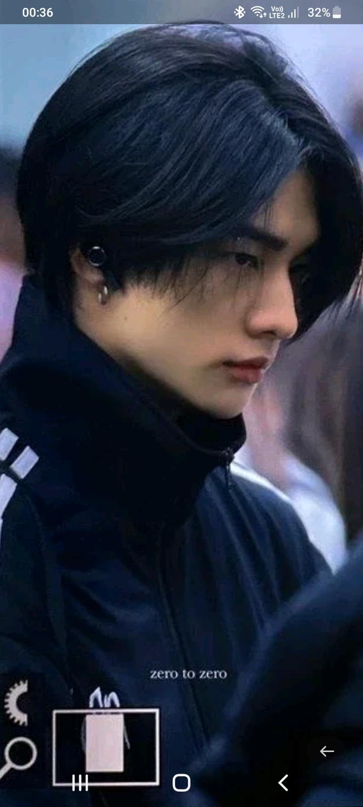 HyunIn thumbnail