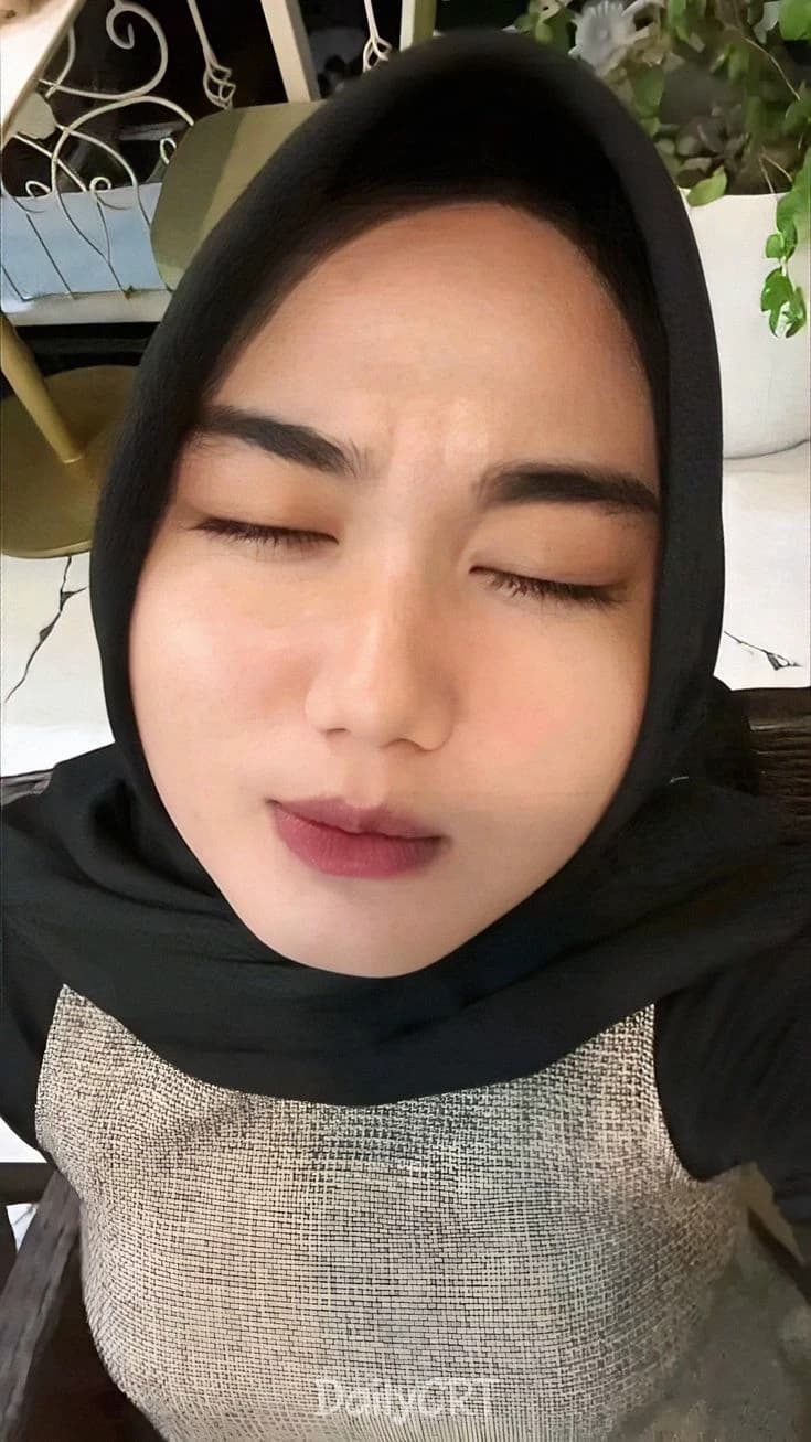 Adinda thumbnail