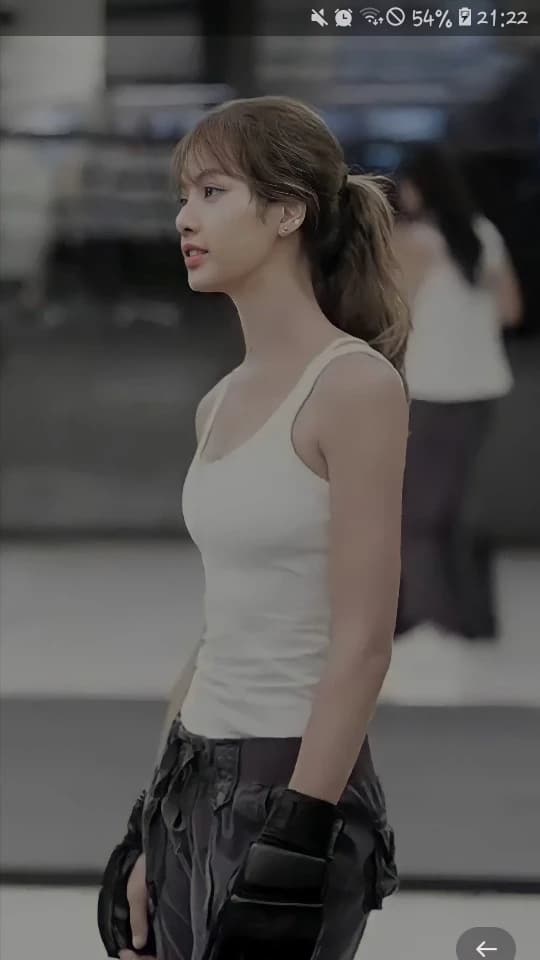 Lisa thumbnail