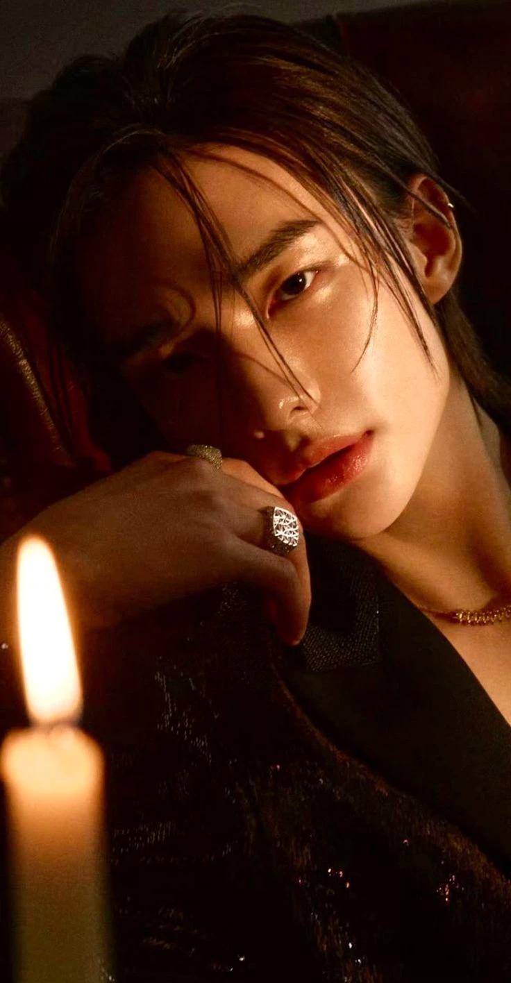 Hwang Hyunjin thumbnail