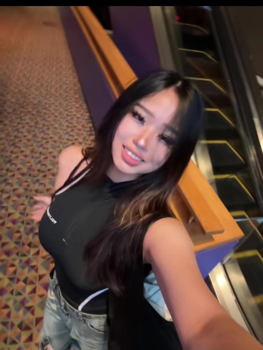 Sophie thumbnail