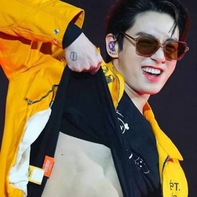 Jeon Jungkook thumbnail