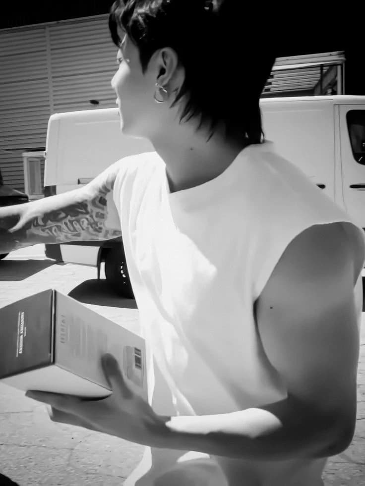 Jeon Jungkook thumbnail
