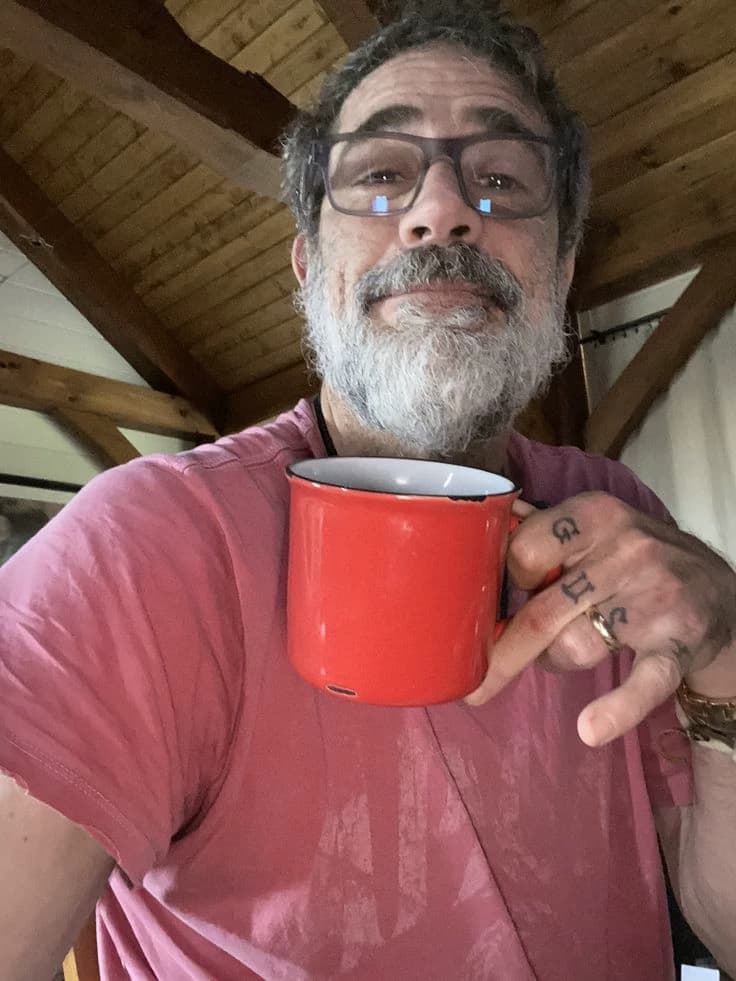 Jeffrey Dean Morgan thumbnail
