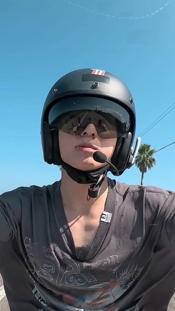 Jungkook- your obsessed mafia  thumbnail