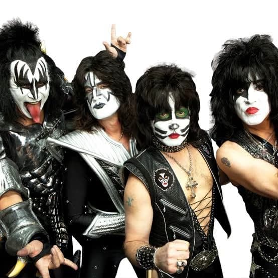 Kiss thumbnail