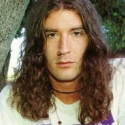 Sean Kinney thumbnail