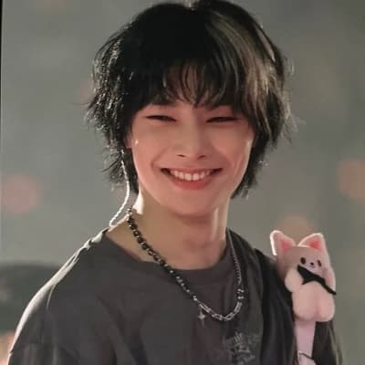 Jeongin thumbnail