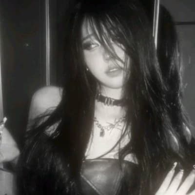 Lilith Ravenwood thumbnail