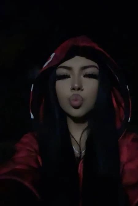🗡️mia🗡️ thumbnail