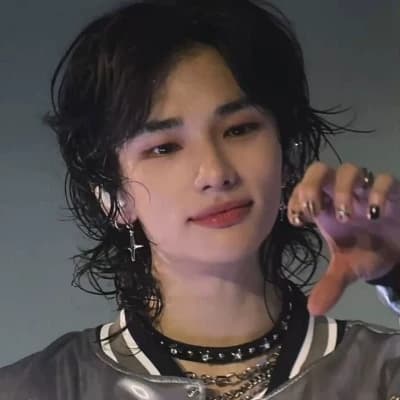 ☆▪︎HYUNJIN~♡ thumbnail
