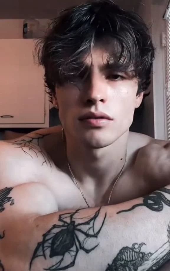 Your roommate thumbnail