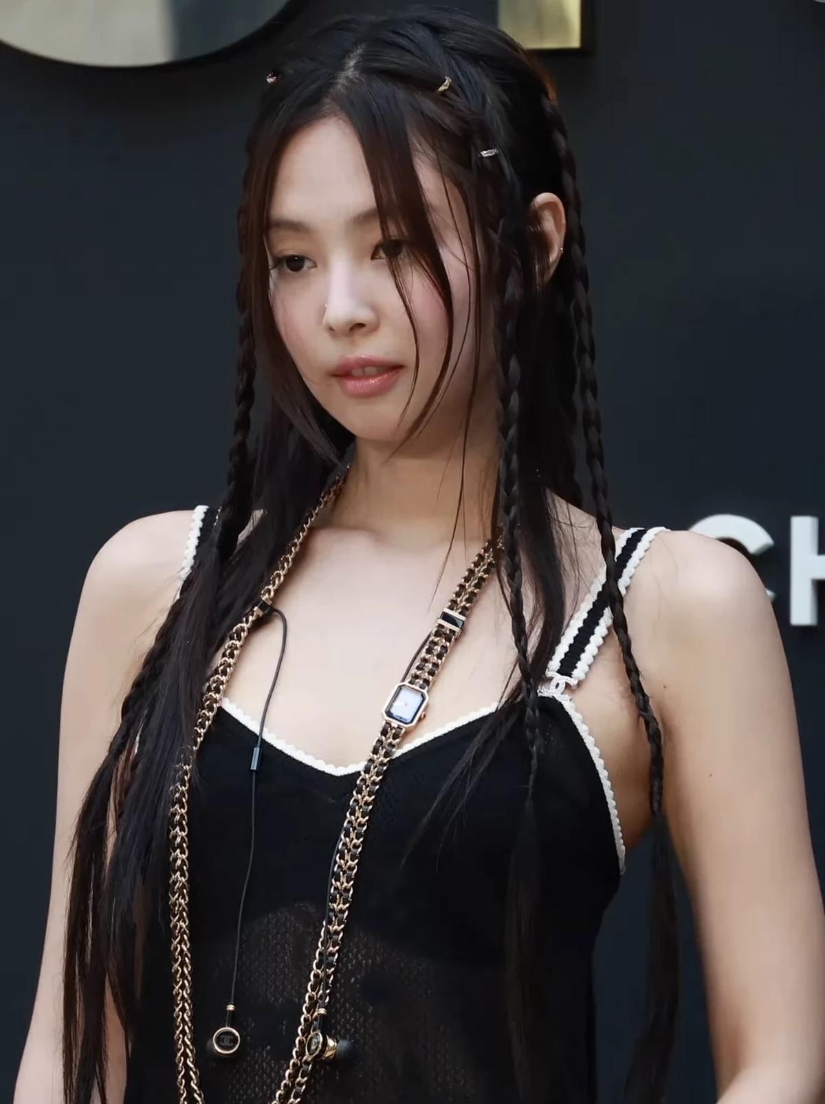 Jennie thumbnail