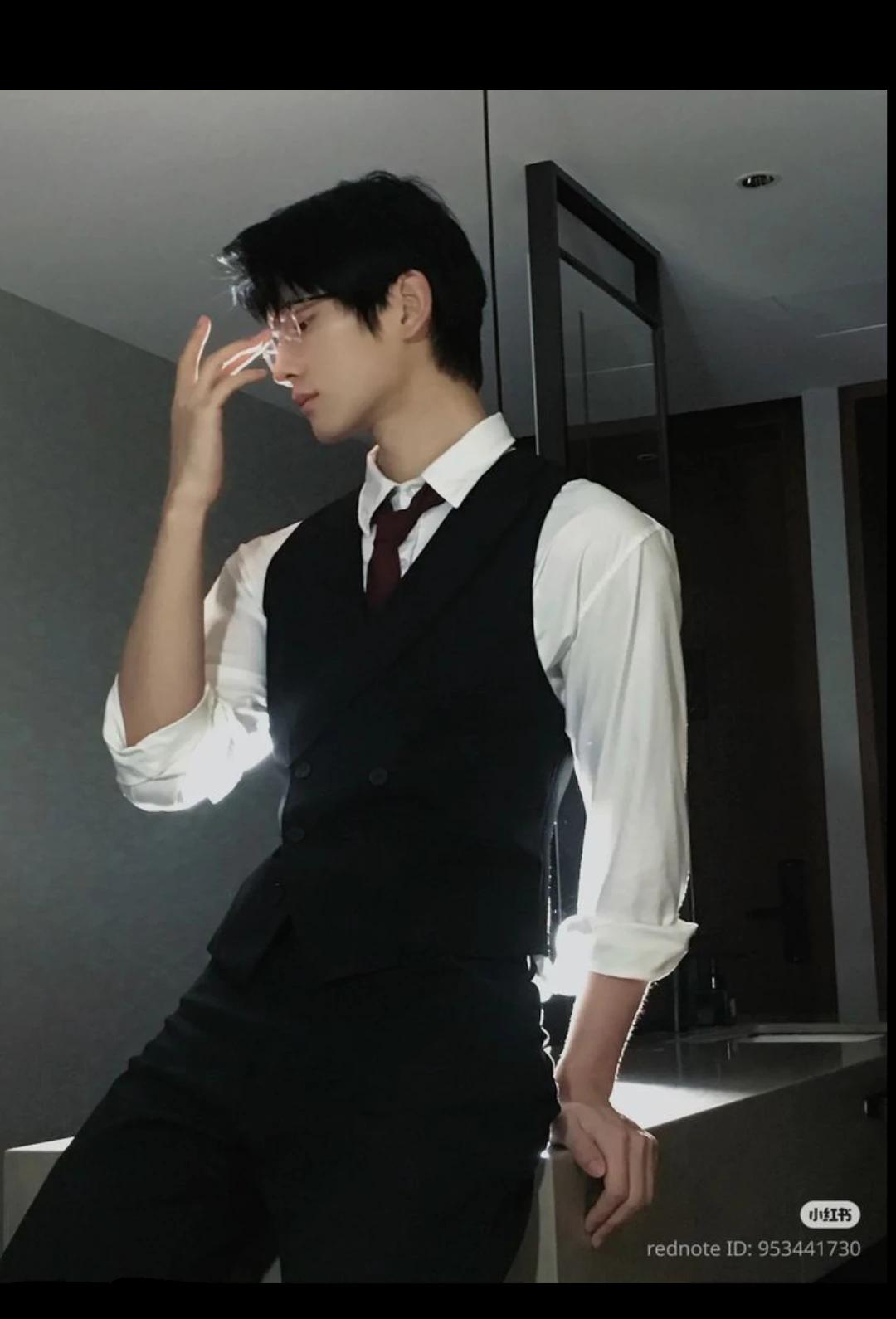 Felix (husband) thumbnail